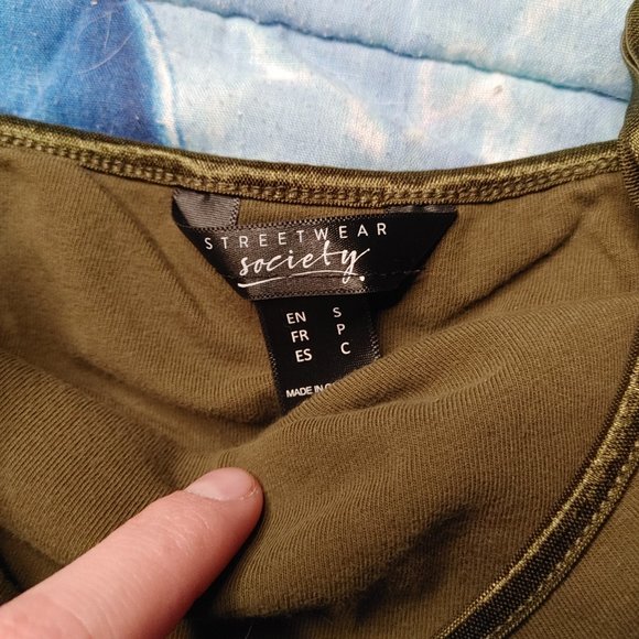 Lot of 5 Tank Tops - Picture 12 of 16